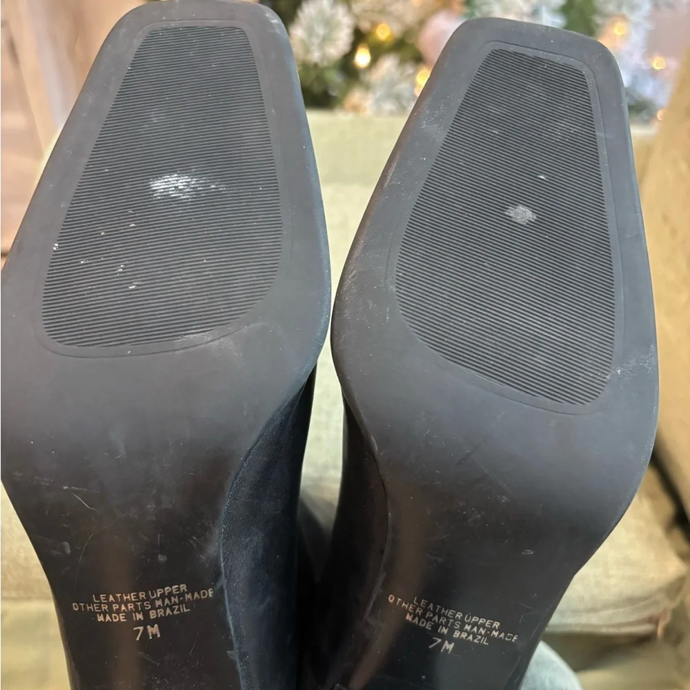 Elegant Black Leather Women's Boots - Picture 7 of 7